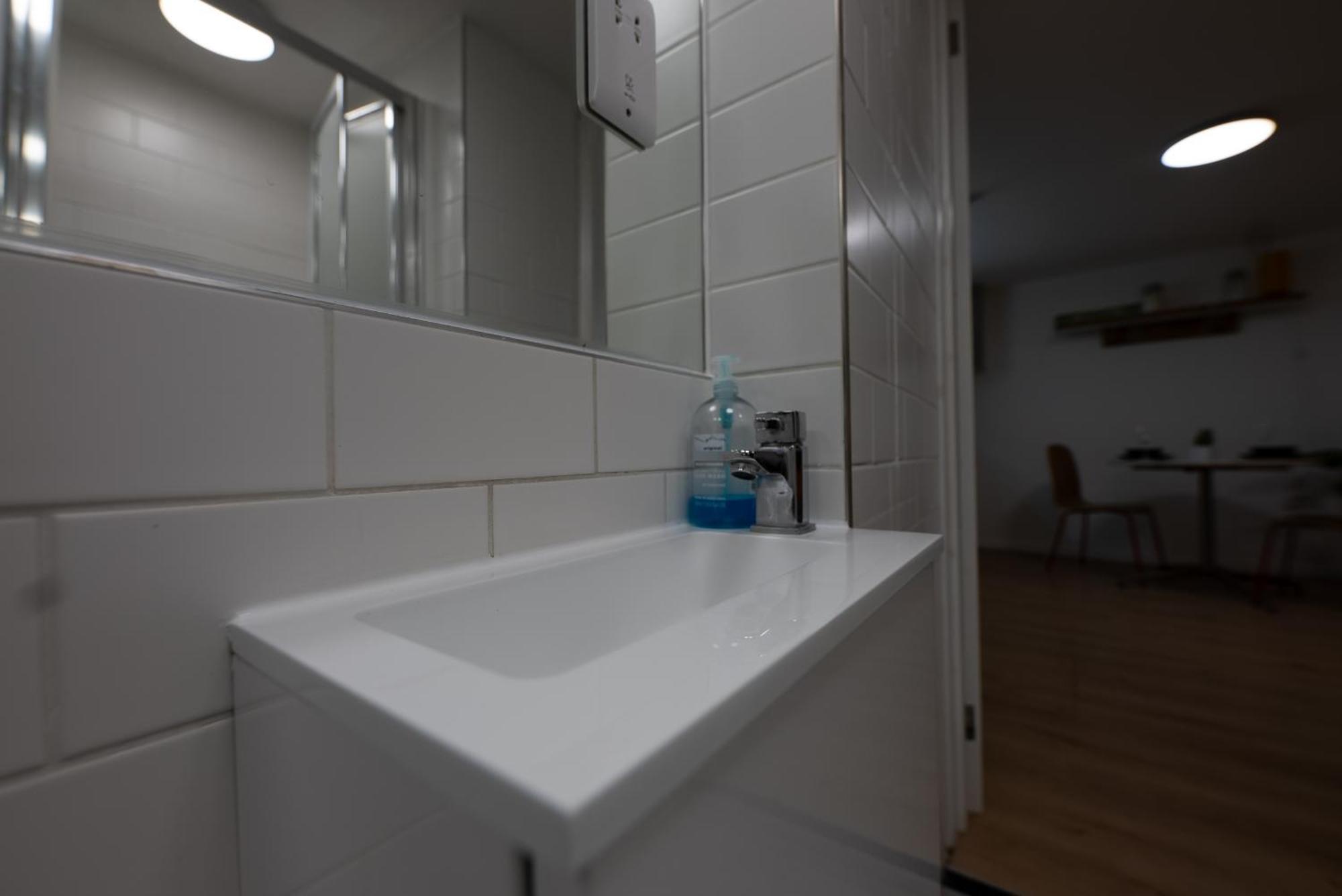 Modern One Bed Брайтонн