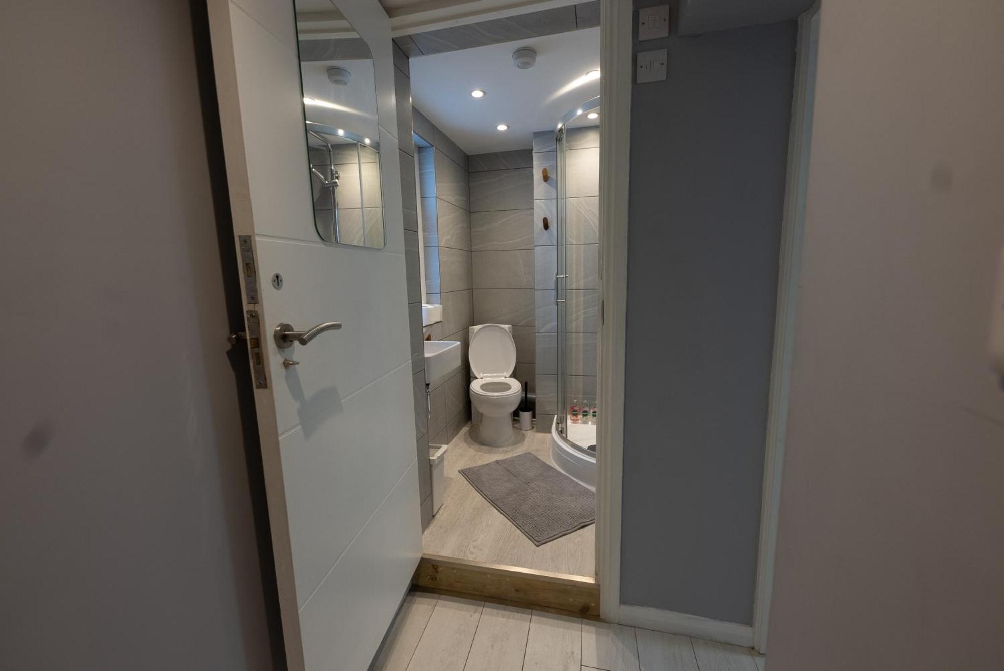 Modern One Bed